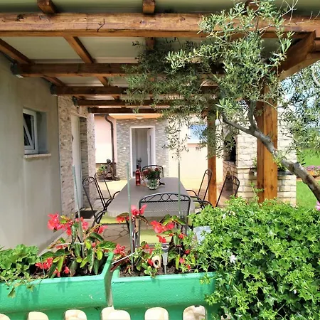 Holiday House Lili Ferienhaus Novigrad Istria
